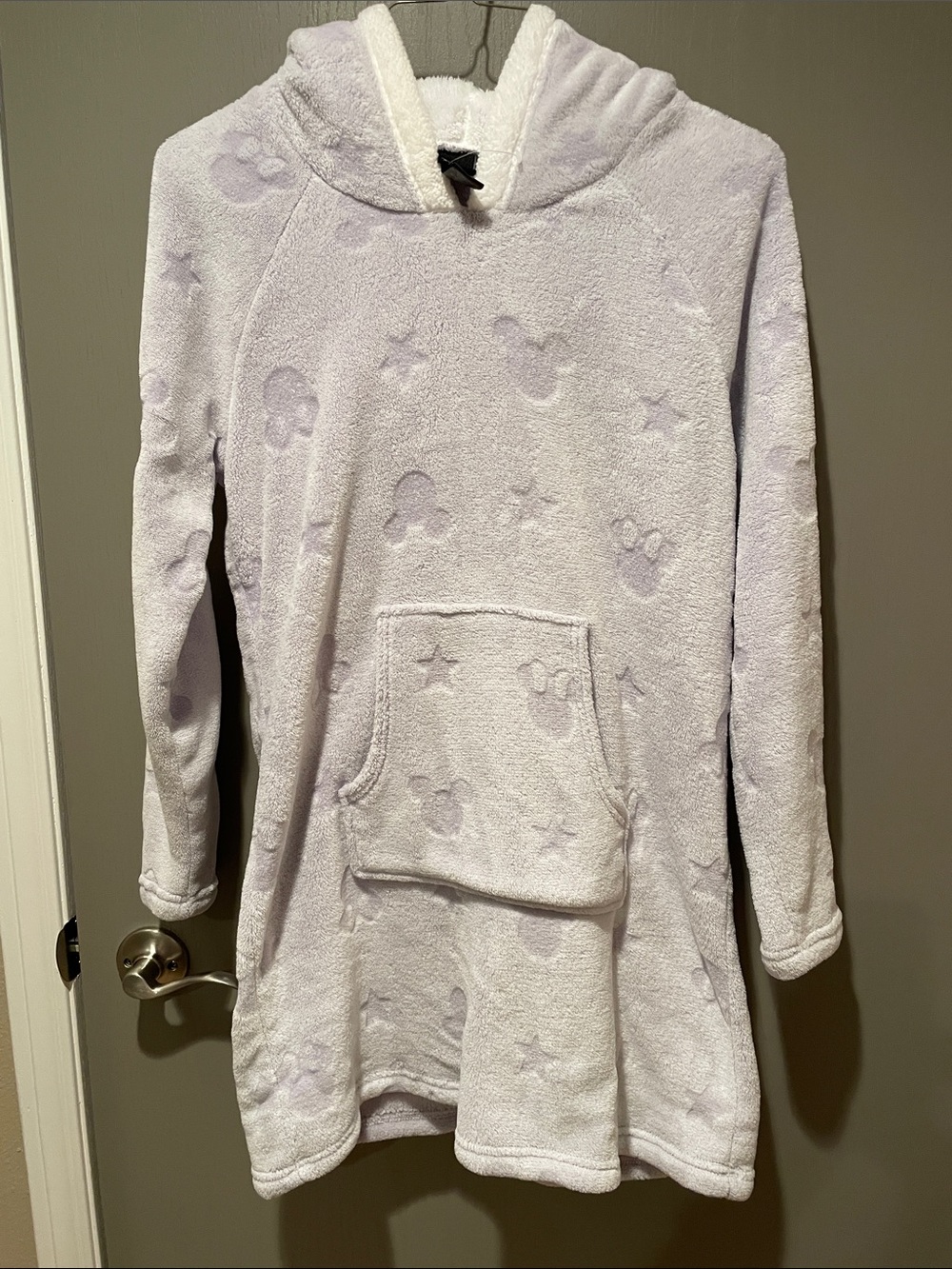 Disney Mickey/Minnie Plush Hooded Pullover Robe In Pastel Lavender